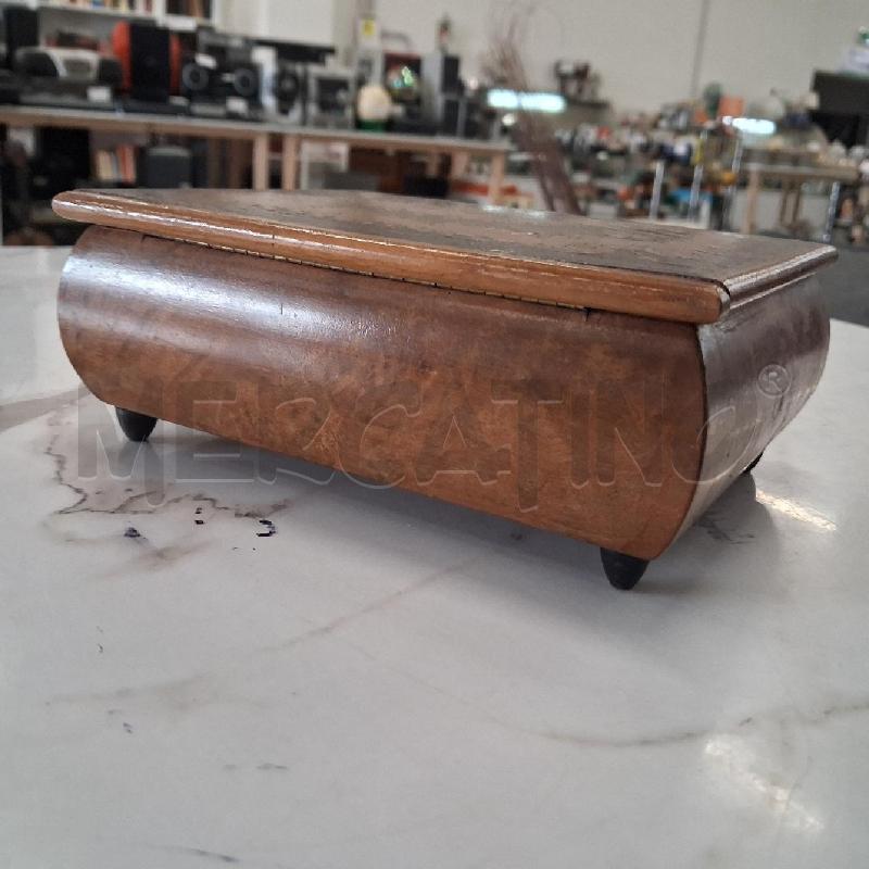 SCATOLA LEGNO CARILLON INTARSIO  | Mercatino dell'Usato San giorgio del sannio 3