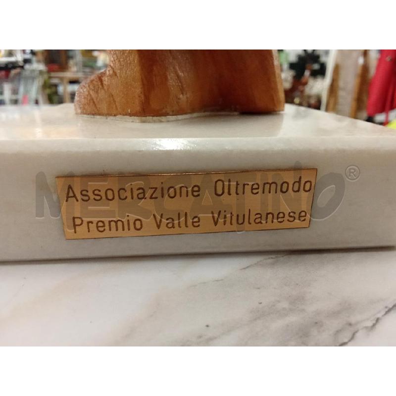 SCULTURA LIGNEA BASE MARMO PREMIO ASS OLREMODO VITULANO | Mercatino dell'Usato San giorgio del sannio 5