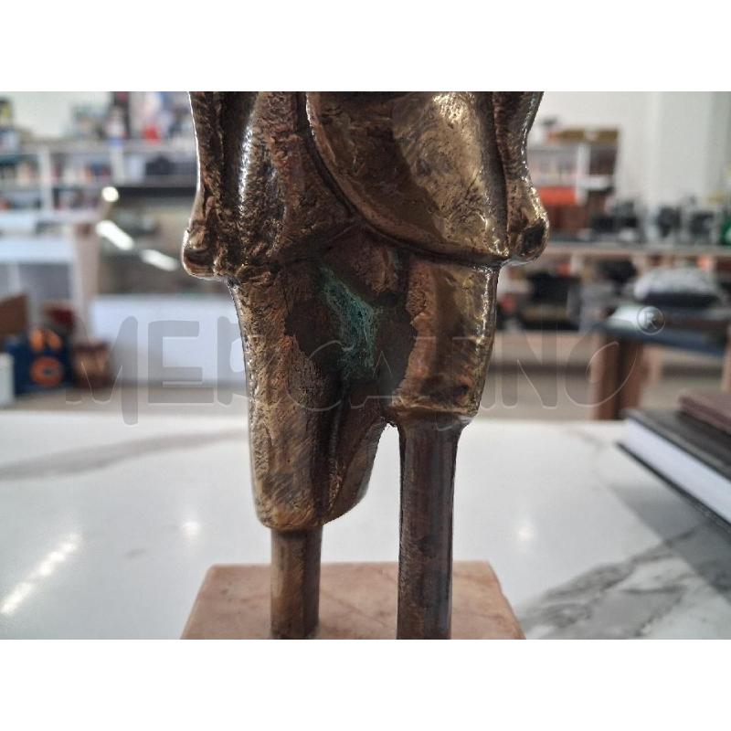 SCULTURA PICCOLA BASE MARMO DOMIZIANO GIOVANE  | Mercatino dell'Usato San giorgio del sannio 4