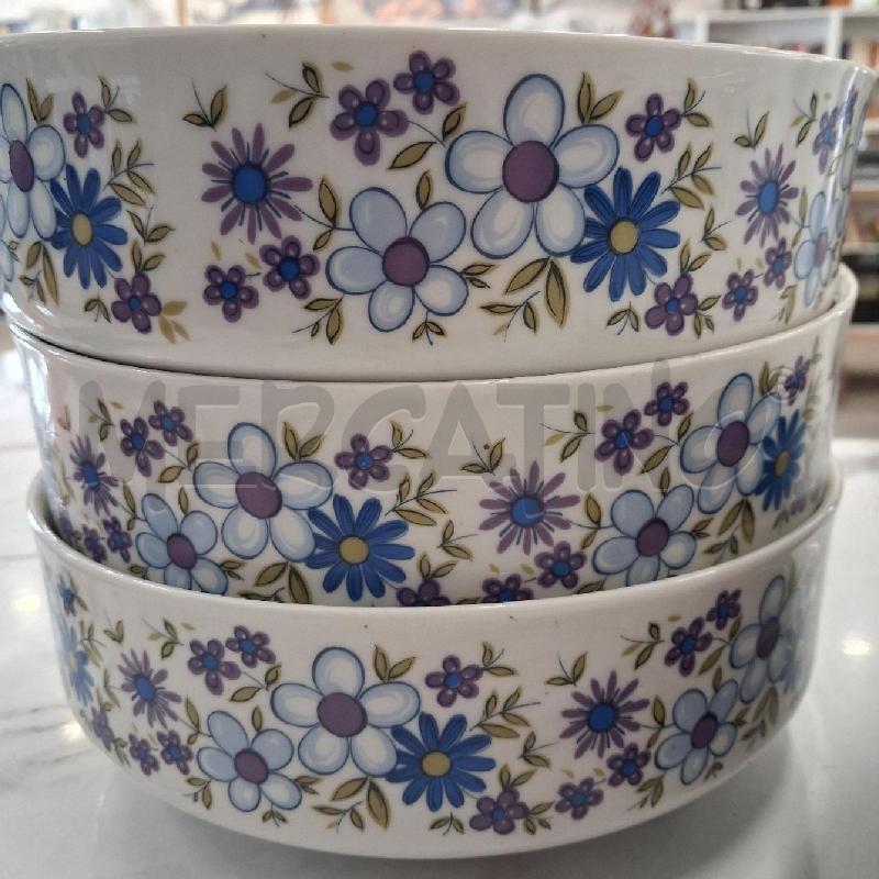 SERVIZIO PIATTI CONTORNI 10PZ + TRIS DI INSALATIERE  | Mercatino dell'Usato San giorgio del sannio 3