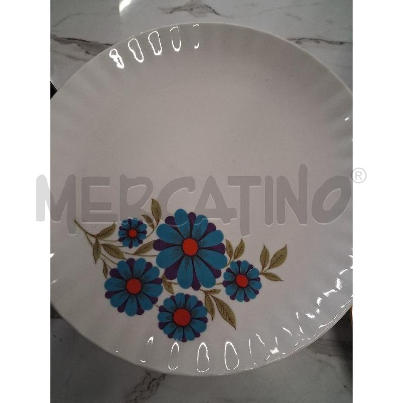 SERVIZIO PIATTI FIORE BLU VIOLA PZ 12  | Mercatino dell'Usato San giorgio del sannio 2