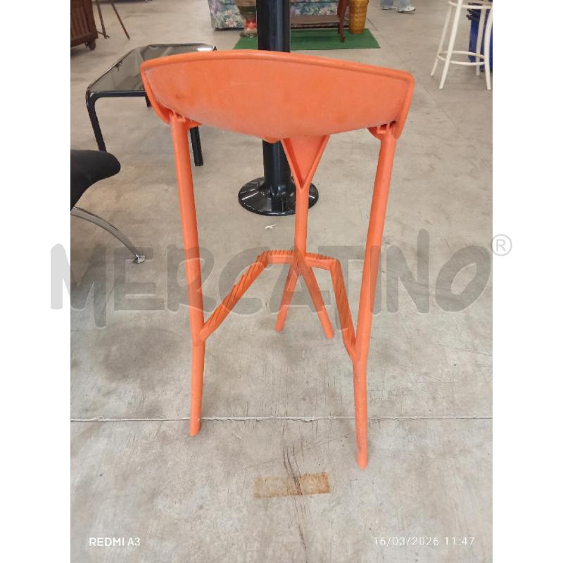 SGABELLO ARANCIO SHIVER DESIGN GABER  | Mercatino dell'Usato San giorgio del sannio 2