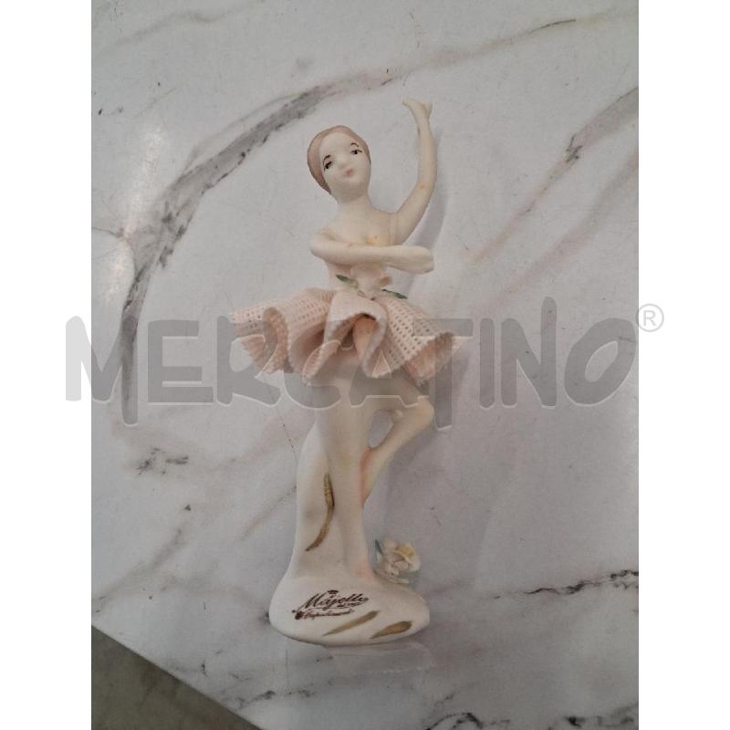 SOPRAMMOBILE BALLERINA MAIELLO  | Mercatino dell'Usato San giorgio del sannio 1