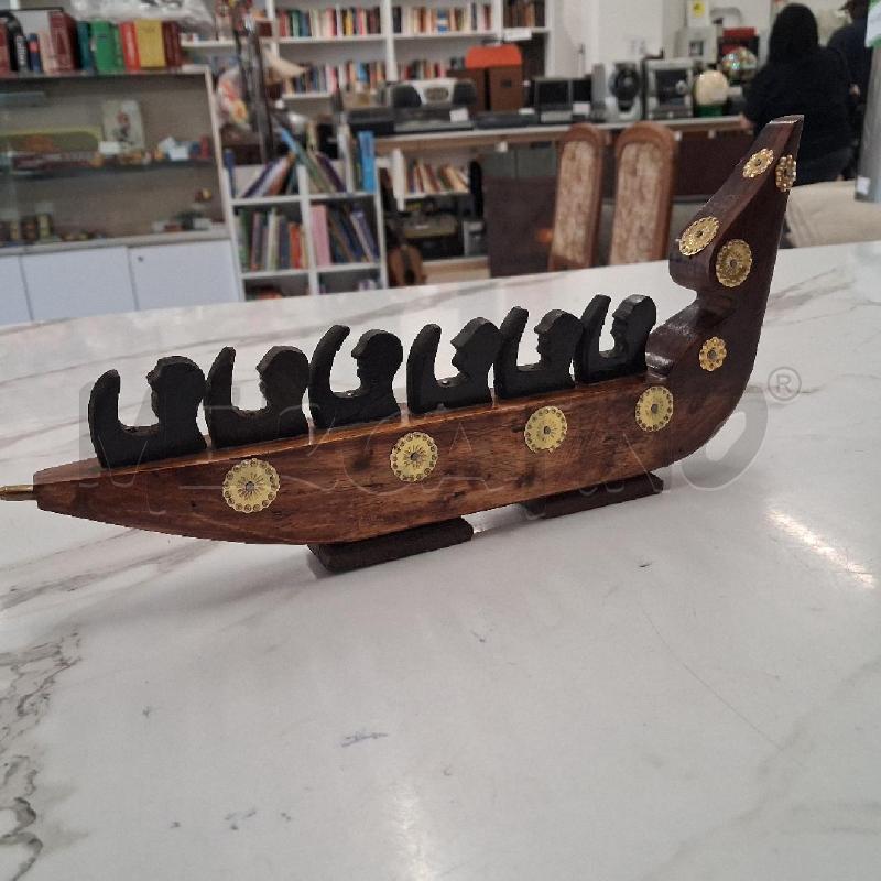 SOPRAMMOBILE GONDOLA LEGNO APPLIC DORATE  | Mercatino dell'Usato San giorgio del sannio 1