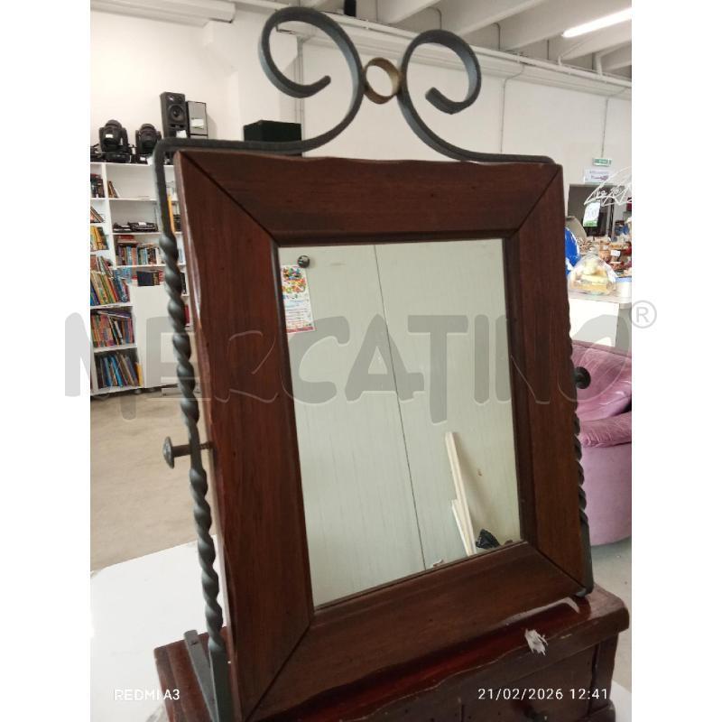 SPECCHIO TOILETTE CASSETTINI FERRO BATTUTO DA APPOGGIO  | Mercatino dell'Usato San giorgio del sannio 3