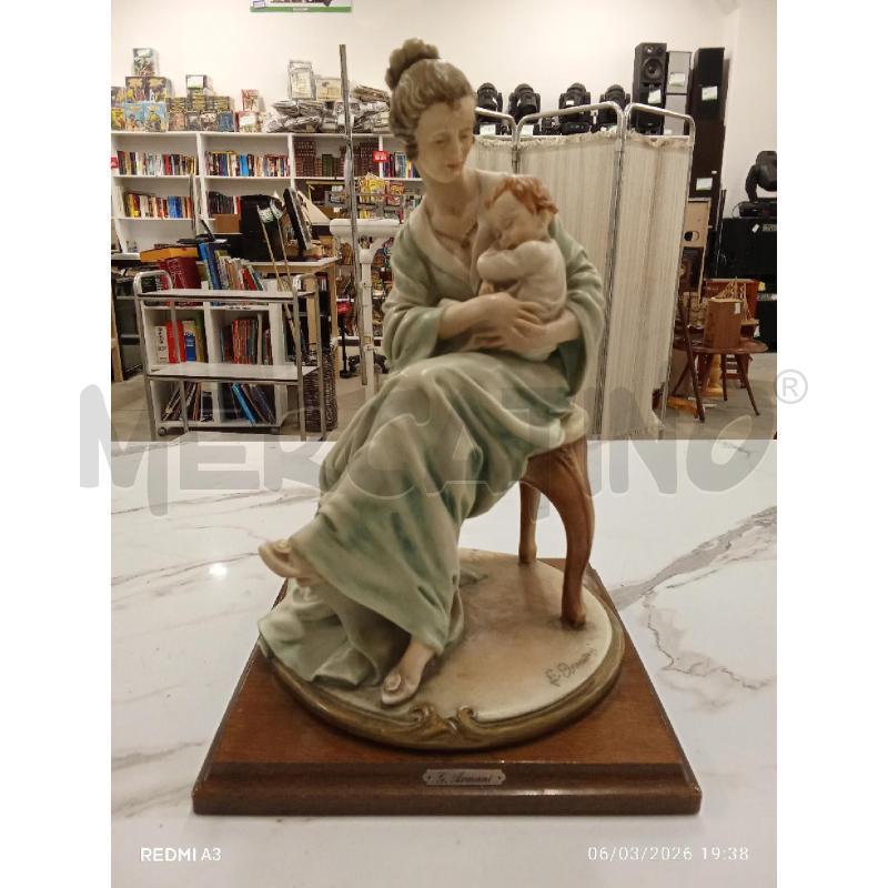 STATUA G ARMANI BASE LEGNO MATERNITÀ | Mercatino dell'Usato San giorgio del sannio 1