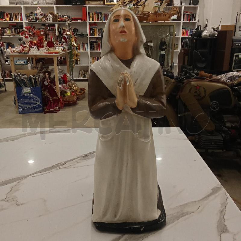 STATUA SUORA CHE PREGA | Mercatino dell'Usato San giorgio del sannio 1