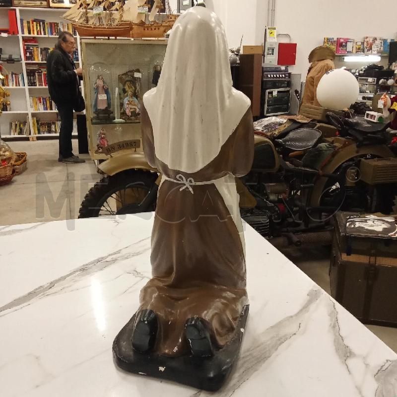 STATUA SUORA CHE PREGA | Mercatino dell'Usato San giorgio del sannio 2