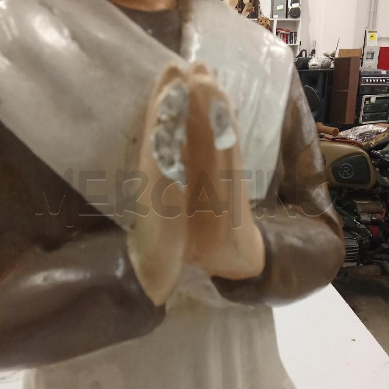 STATUA SUORA CHE PREGA | Mercatino dell'Usato San giorgio del sannio 5