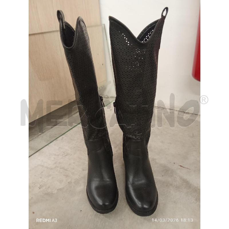 STIVALI DONNA ESTIVI NERI BUCHERELLATI | Mercatino dell'Usato San giorgio del sannio 1