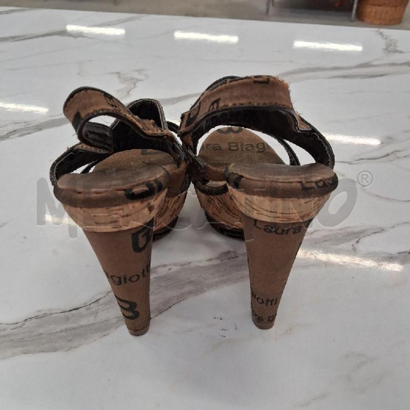 TACCO DONNA MARRONE LOGO LAURA BIAGIOTTI  | Mercatino dell'Usato San giorgio del sannio 3