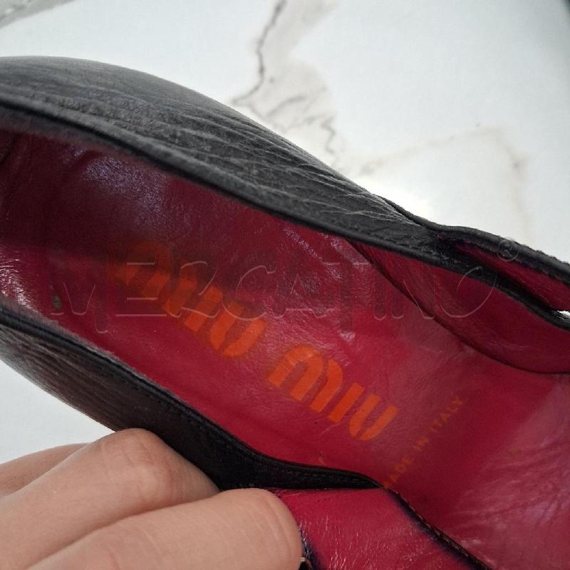 TACCO DONNA NERO INTERNO AMARENA LOGO CINTURINI  | Mercatino dell'Usato San giorgio del sannio 2