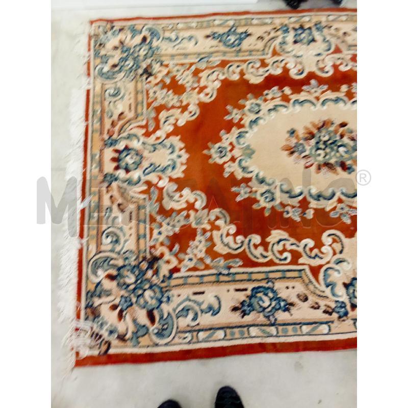 TAPPETO BEIGE E MARRONE DET.BLU CON FRANGE | Mercatino dell'Usato San giorgio del sannio 3