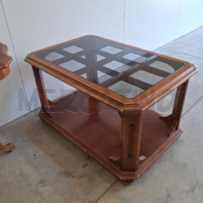 TAVOLINO LEGNO BASSO CON VETRO  | Mercatino dell'Usato San giorgio del sannio 1