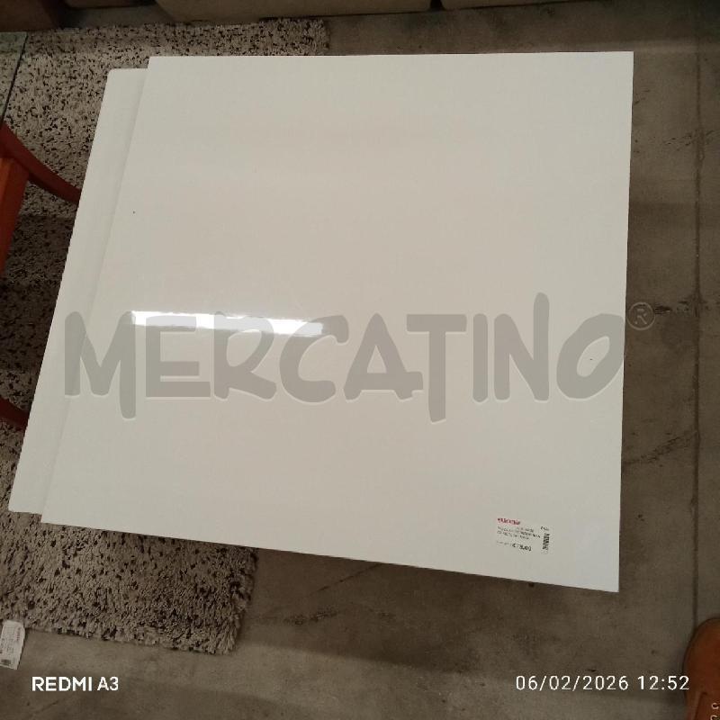 TAVOLINO MODERNO BIANCO PIEDE CROMO CON CASSETTO  | Mercatino dell'Usato San giorgio del sannio 1