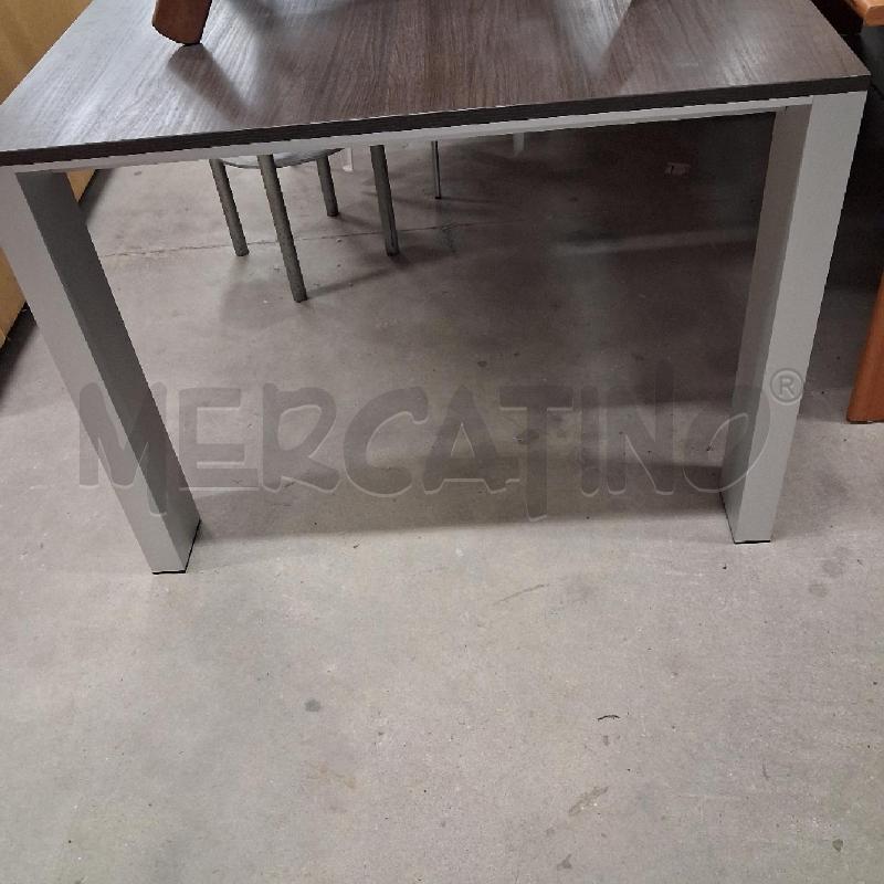 TAVOLO DIREZIONALE PIEDI CROMATI  | Mercatino dell'Usato San giorgio del sannio 1