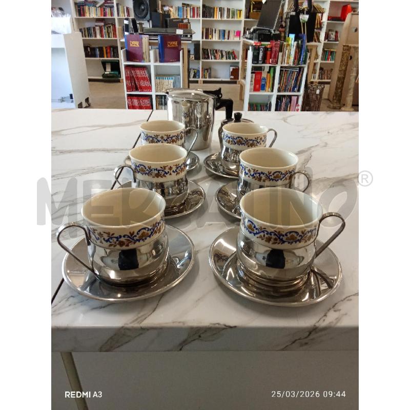 TAZZE PZ. 4 CERAMCIA COLAZIONE SUPPORTO ACCIAIO +2PZINOX PRAN  | Mercatino dell'Usato San giorgio del sannio 1