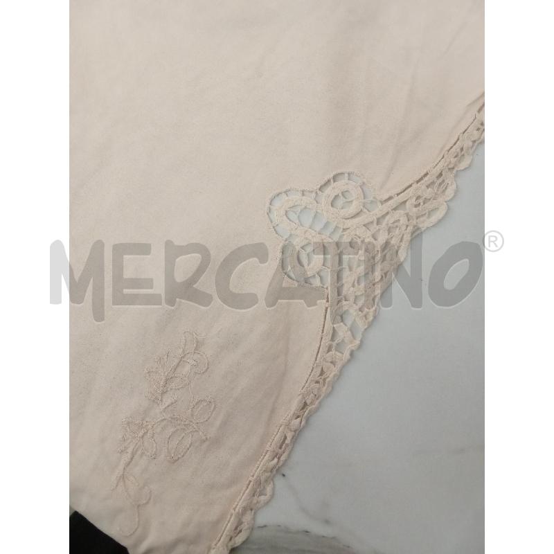 TOVAGLIA BEIGE RICAMO + FAZZOLETTI 12  | Mercatino dell'Usato San giorgio del sannio 2