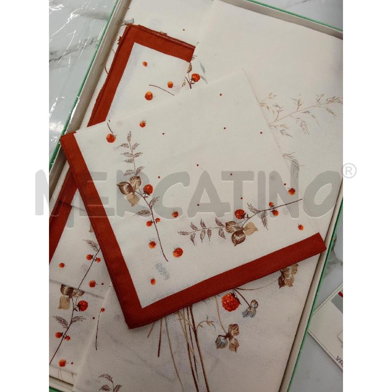 TOVAGLIA TONDA FANATSIA FIORI BORDO MARRONE  | Mercatino dell'Usato San giorgio del sannio 2