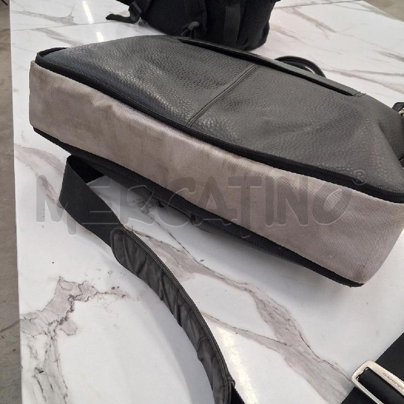 TRACOLLA UOMO PIQUADRO GRIGI NERA  | Mercatino dell'Usato San giorgio del sannio 5
