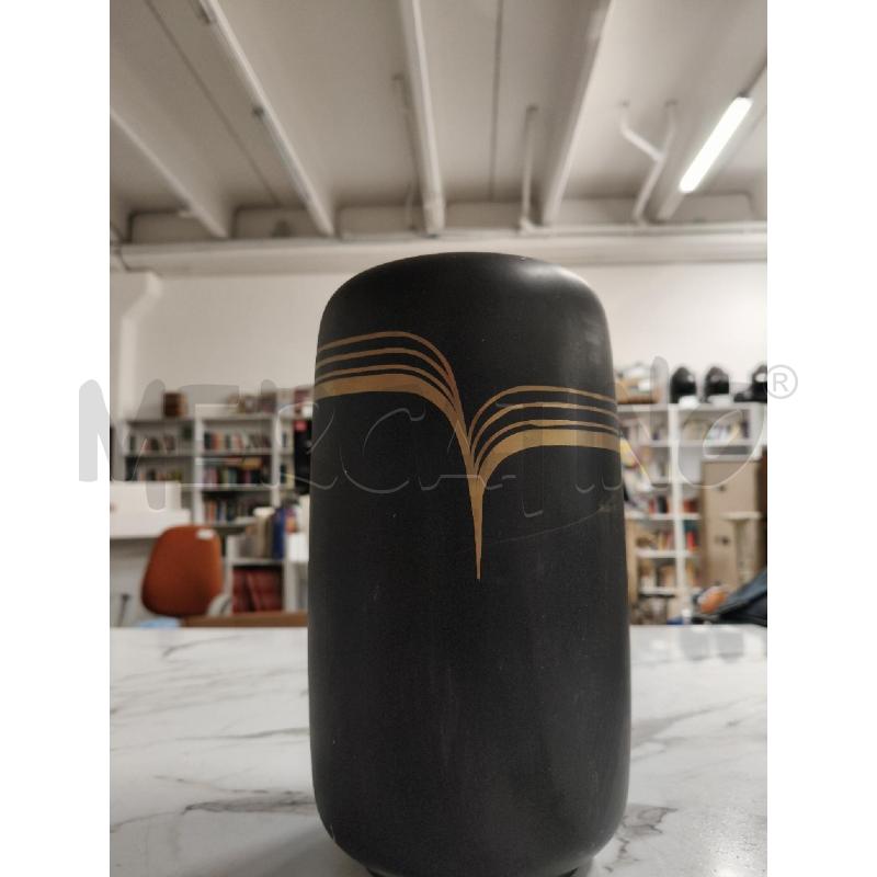 VASO PORCELLANA NERO OPACO RIGA DORATA  | Mercatino dell'Usato San giorgio del sannio 1