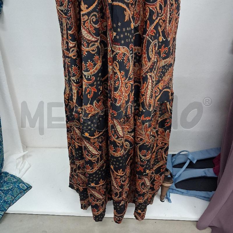 VESTITO DONNA NERO BRETELLE FANTASIA ARANCIONE LUNGO RETRO SCOLLATO | Mercatino dell'Usato San giorgio del sannio 4