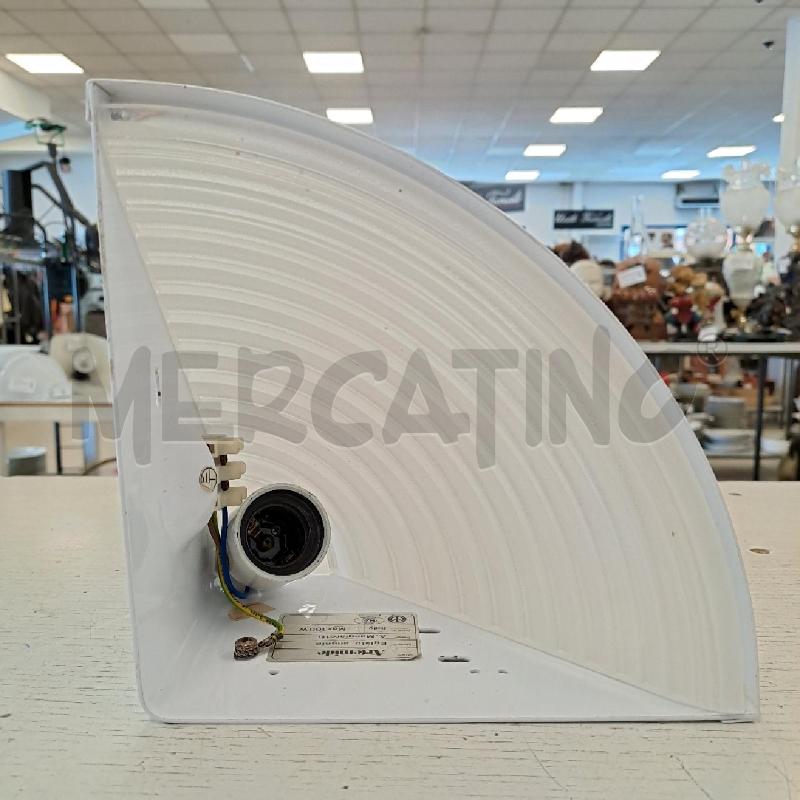 APPLIQUE ARTEMIDE ANGOLO | Mercatino dell'Usato Bologna 2