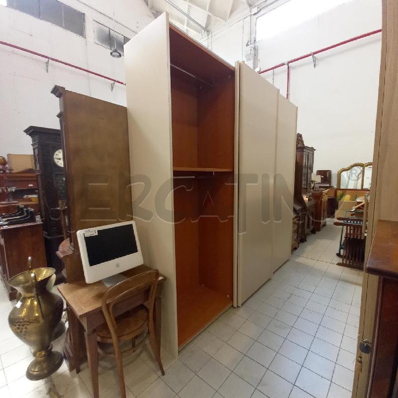 ARMADIO PORTE SCORREVOLI 3 ANTE MODERNO | Mercatino dell'Usato Bologna 2