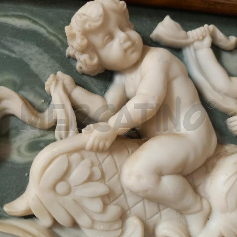 BASSORILIEVO PUTTI RESINA | Mercatino dell'Usato Bologna 4