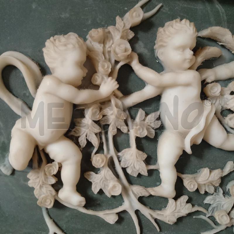 BASSORILIEVO PUTTI RESINA | Mercatino dell'Usato Bologna 4