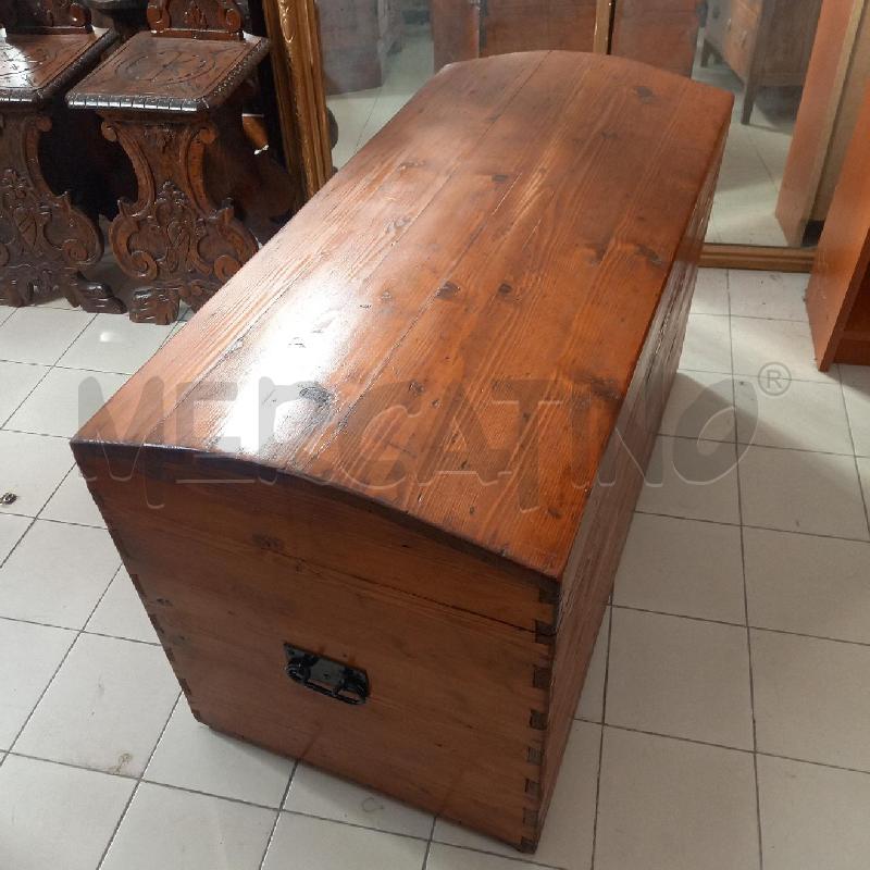 BAULE IN LEGNO COPERCHIO BOMBATO | Mercatino dell'Usato Bologna 2