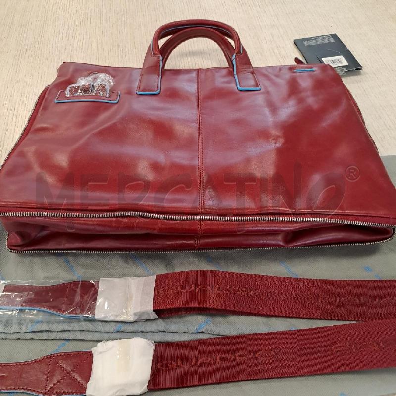 BORSA DONNA PIQUADRO ROSSO SCURO | Mercatino dell'Usato Bologna 3