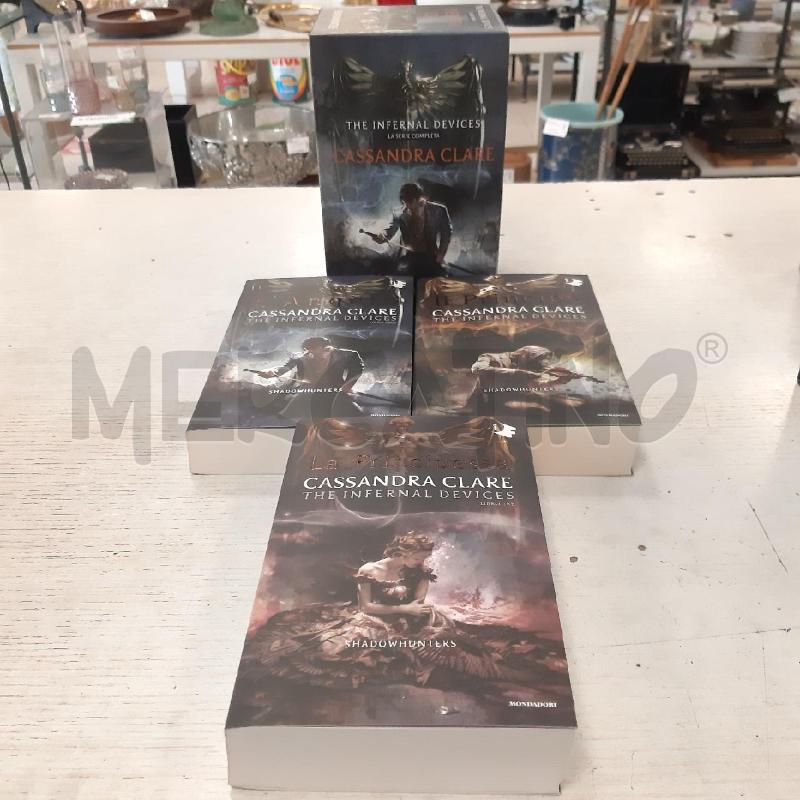 BOX INFERNAL DEVICES | Mercatino dell'Usato Bologna 3