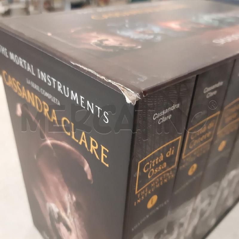 BOX MORTAL INSTRUMENTS | Mercatino dell'Usato Bologna 4
