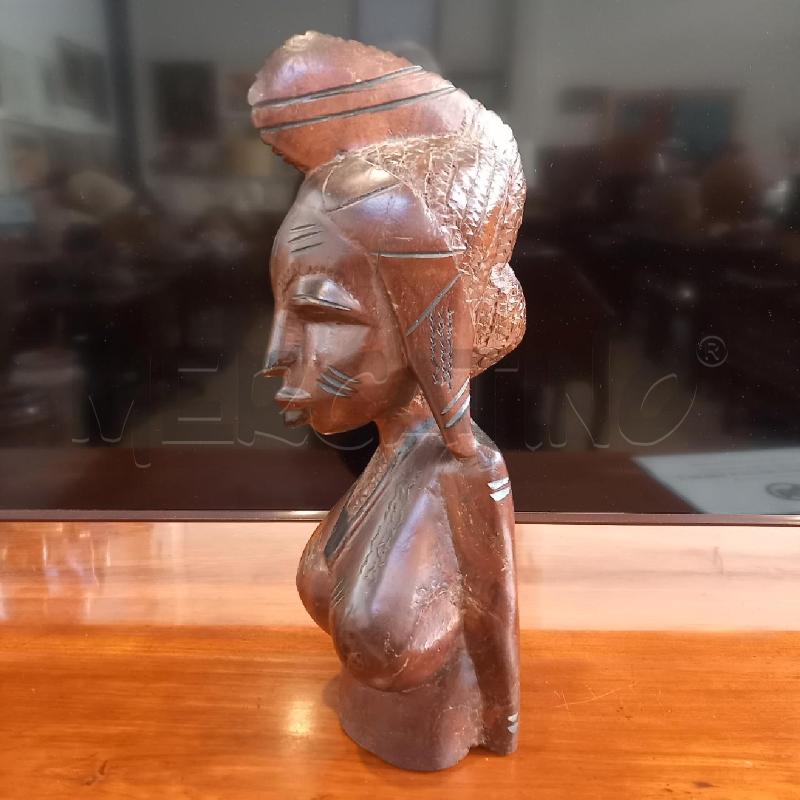 BUSTO DONNA LEGNO AFRICANA | Mercatino dell'Usato Bologna 2