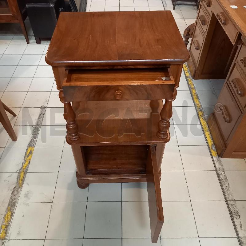 COMODINO VECCHIO DOPPIO CORPO 1 CASSETTO 1 ANTA | Mercatino dell'Usato Bologna 2