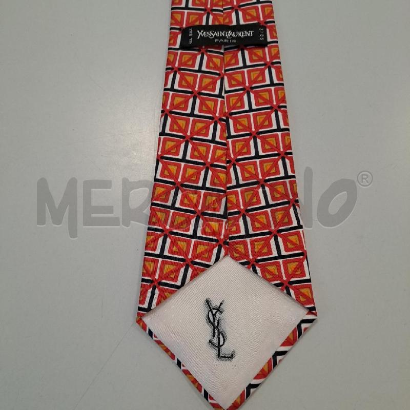 CRAVATTA YVES SAINT LAURENT SETA FANTASIA ROSSA | Mercatino dell'Usato Bologna 2