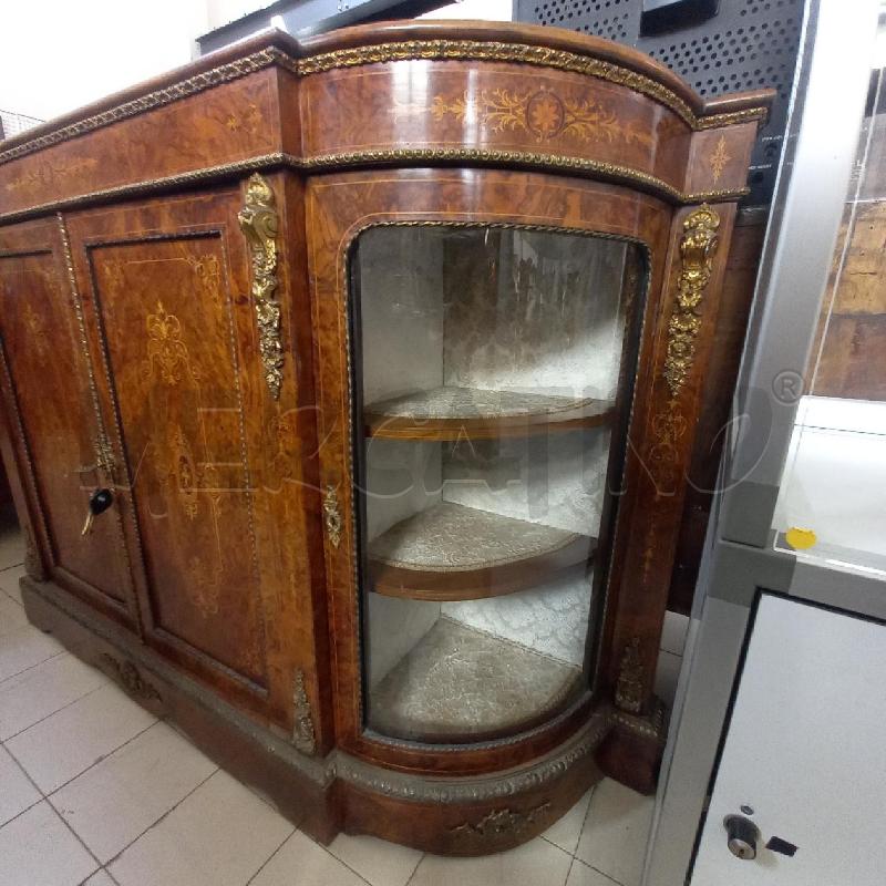 CREDENZA IN STILE VITTORIANO | Mercatino dell'Usato Bologna 2