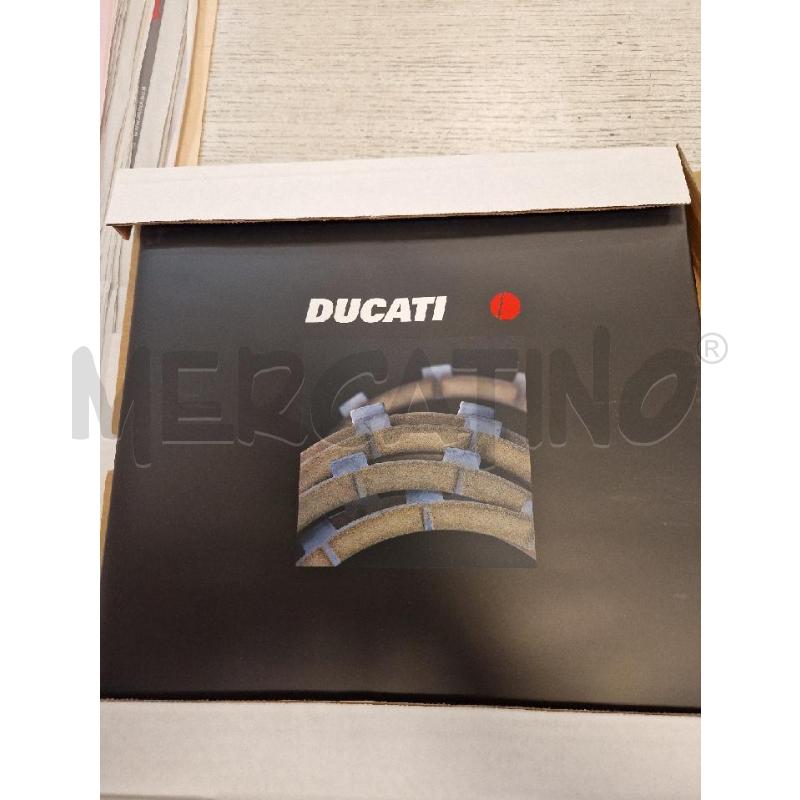 DUCATI 2001   YEAR BOOK 4 VALVOLE | Mercatino dell'Usato Bologna 1