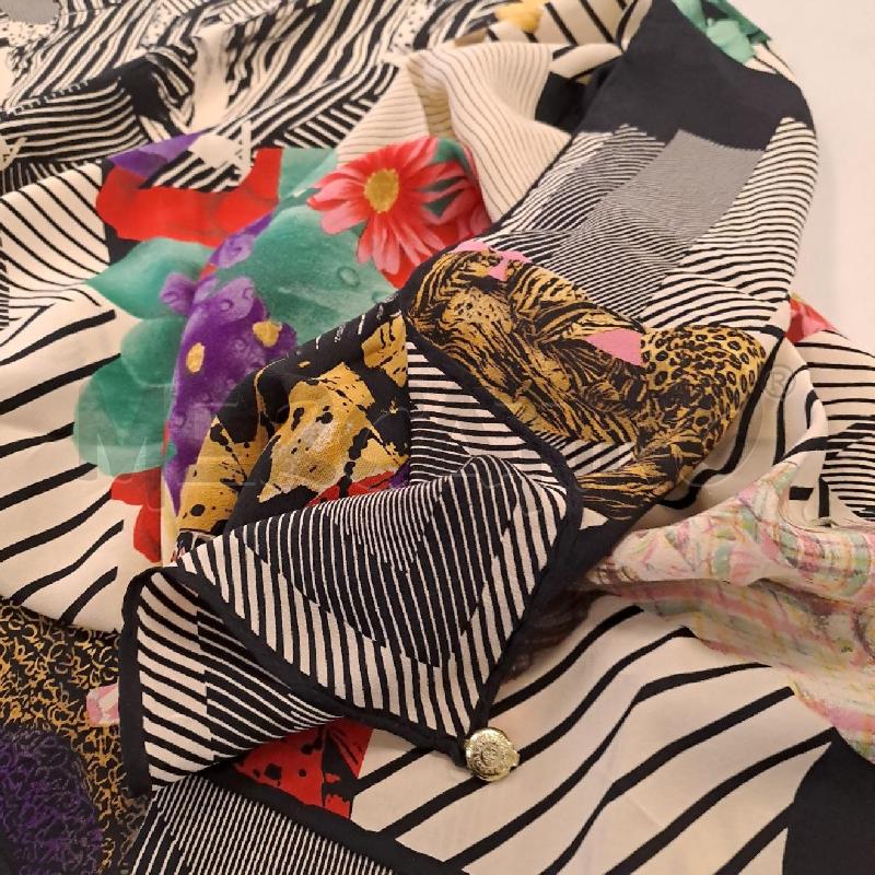 FOULARD SETA BEIGE NERO OCRA ROSSO VERDE | Mercatino dell'Usato Bologna 5