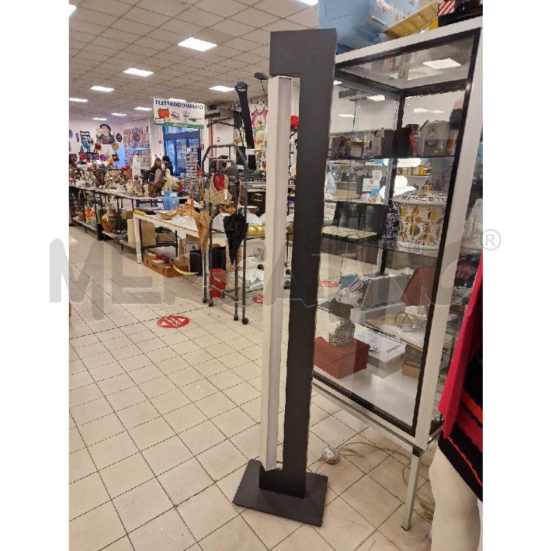 LAMPADA DA TERRA GIREVOLE   ARA  BY   ILARIAMARELLI | Mercatino dell'Usato Bologna 1
