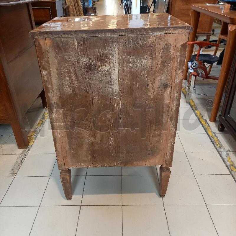 MOBILETTO VECCHIO 2 CASSETTI | Mercatino dell'Usato Bologna 5