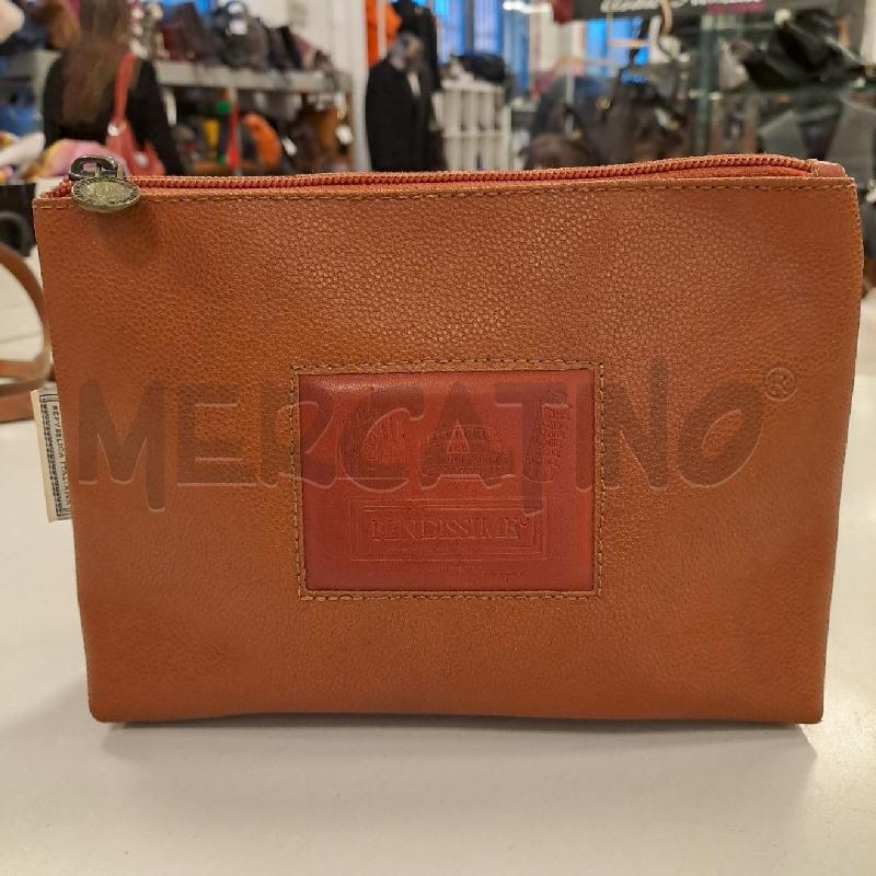 POCHETTE FENDISSIME NOCCIOLA | Mercatino dell'Usato Bologna 1