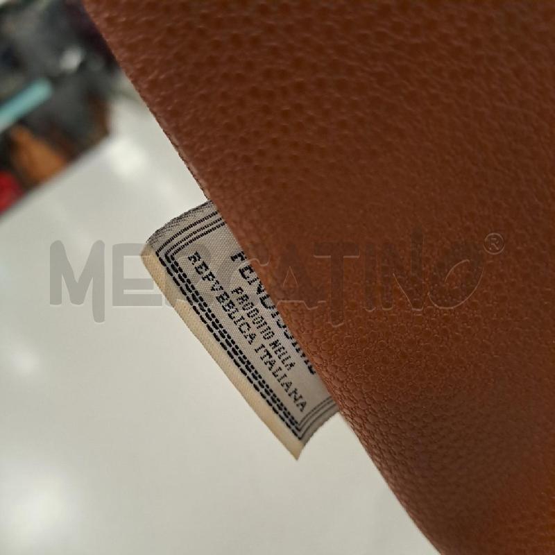 POCHETTE FENDISSIME NOCCIOLA | Mercatino dell'Usato Bologna 2