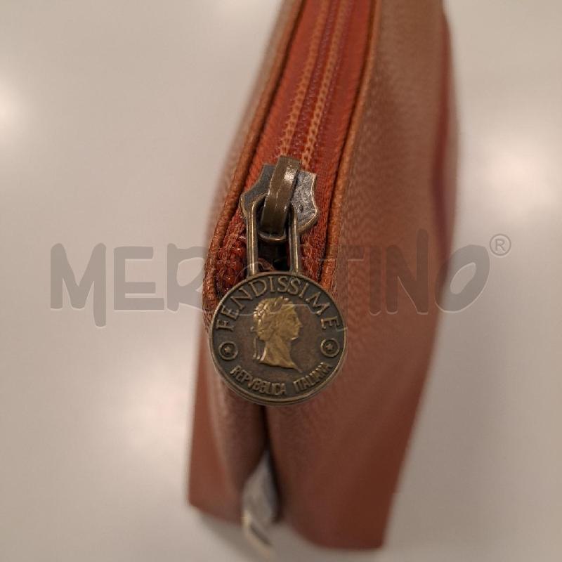 POCHETTE FENDISSIME NOCCIOLA | Mercatino dell'Usato Bologna 3