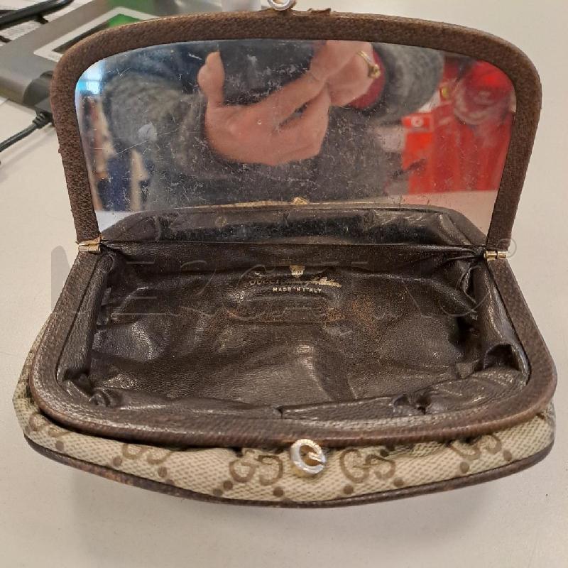POCHETTE GUCCI PORTATRUCCO DA RESTAURARE | Mercatino dell'Usato Bologna 3