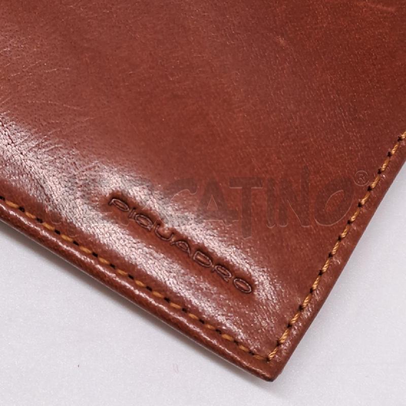 PORTA FOGLIO PELLE PIQUADRO PORTACARTE MARRONE | Mercatino dell'Usato Bologna 5