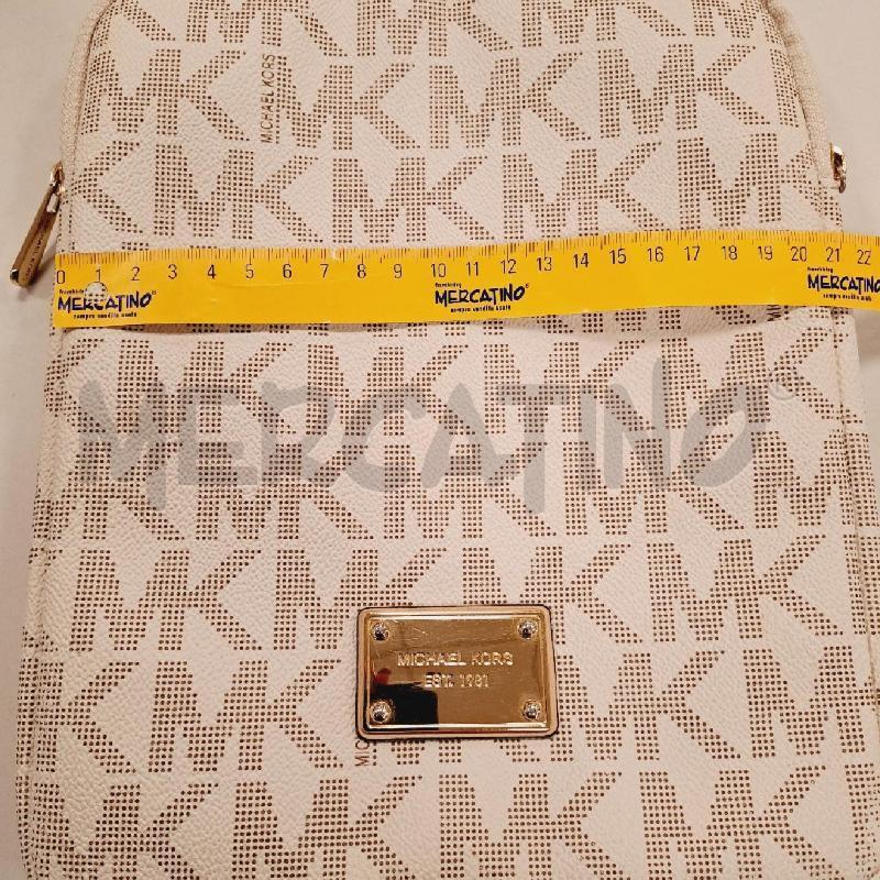 PORTA IPAD MICHAEL KORS AVORIO MONOGRAM | Mercatino dell'Usato Bologna 5