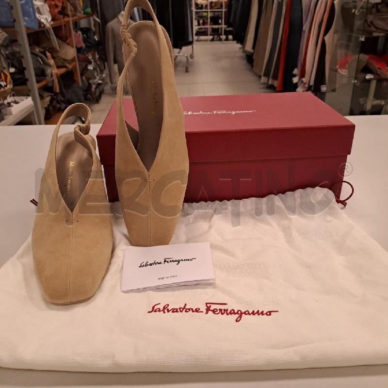 SCARPE DONNA SALVATORE FERRAGAMO F HEEL SUEDE SABBIA  | Mercatino dell'Usato Bologna 1