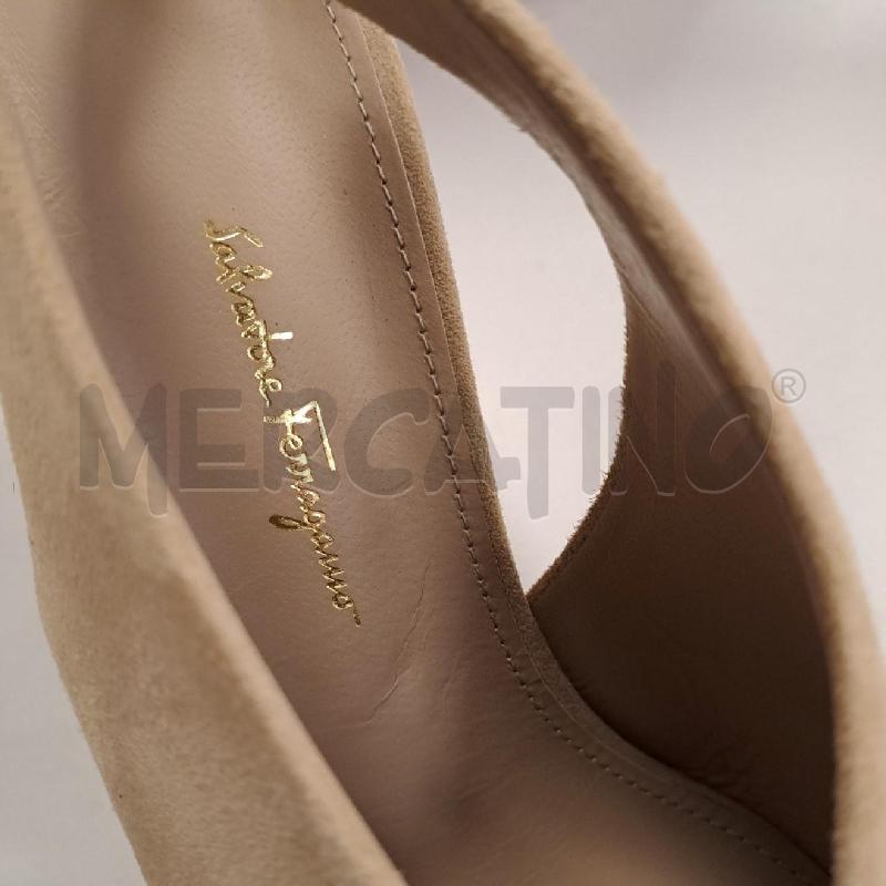 SCARPE DONNA SALVATORE FERRAGAMO F HEEL SUEDE SABBIA  | Mercatino dell'Usato Bologna 5